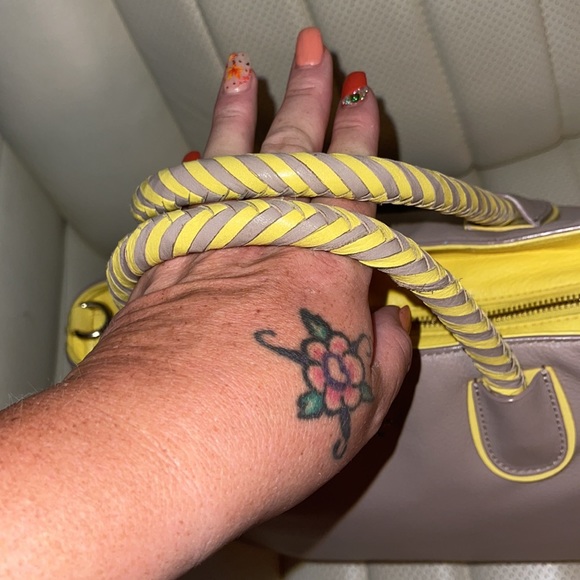 ♠️ Kate Spade handbag ♠️ beautiful EUC minimal use! - Picture 10 of 11